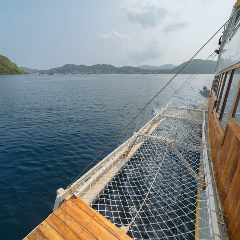 Cruise in Komodo National Park for 3 Days 2 Nights (3D2N) 12 Zada Mega_-15
